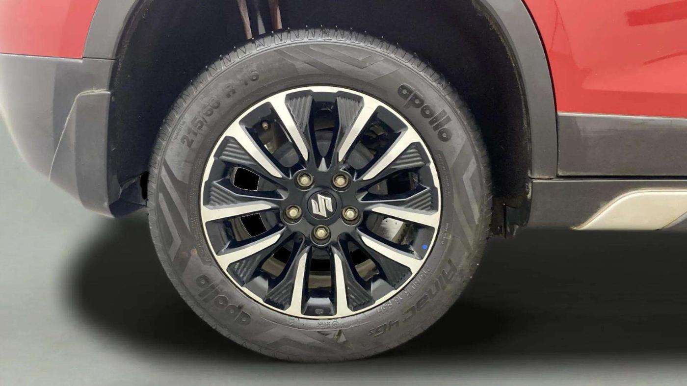2020 Maruti Vitara Brezza ZXI PLUS AT DUAL TONE SHVS, Petrol, Automatic, 43,240 km, Right Rear Wheel