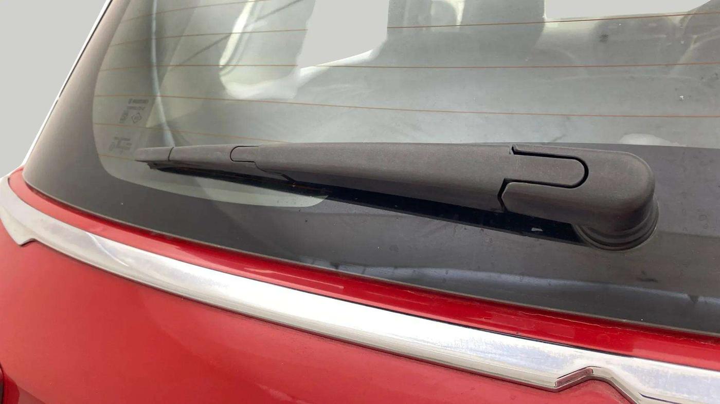 2020 Maruti Vitara Brezza ZXI PLUS AT DUAL TONE SHVS, Petrol, Automatic, 43,240 km, Rear Wiper