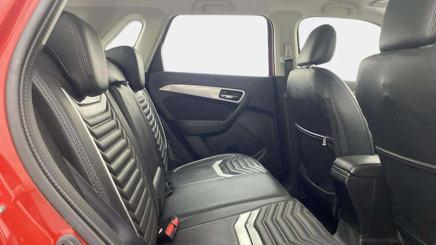 2020 Maruti Vitara Brezza ZXI PLUS AT DUAL TONE SHVS, Petrol, Automatic, 43,240 km, Right Side Rear Door Cabin