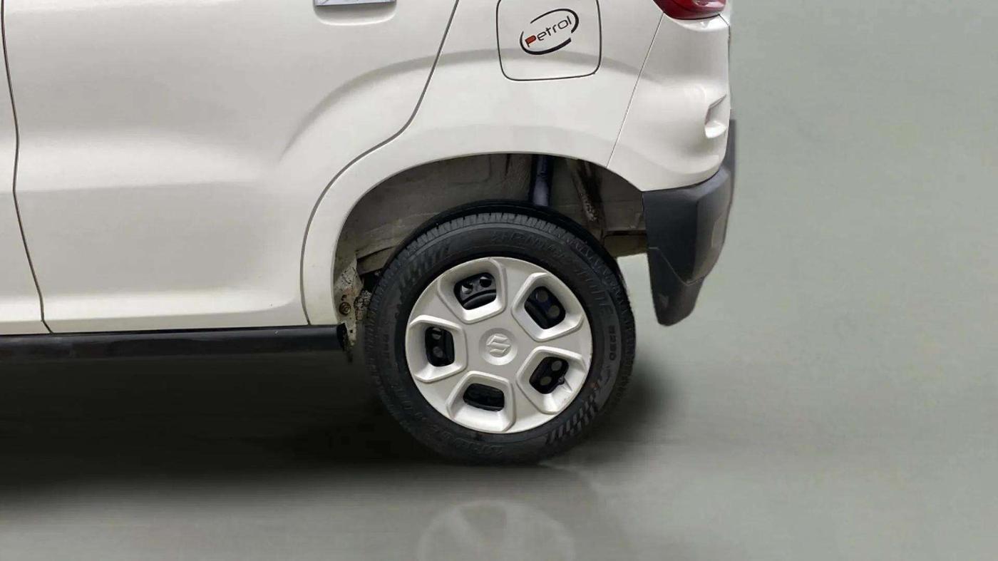 2020 Maruti S PRESSO VXI CNG, CNG, Manual, 34,705 km, Left Rear Wheel