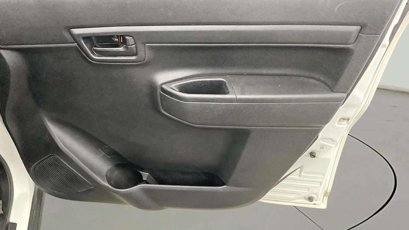 2020 Maruti S PRESSO VXI CNG, CNG, Manual, 34,705 km, Driver Side Door Panels Control