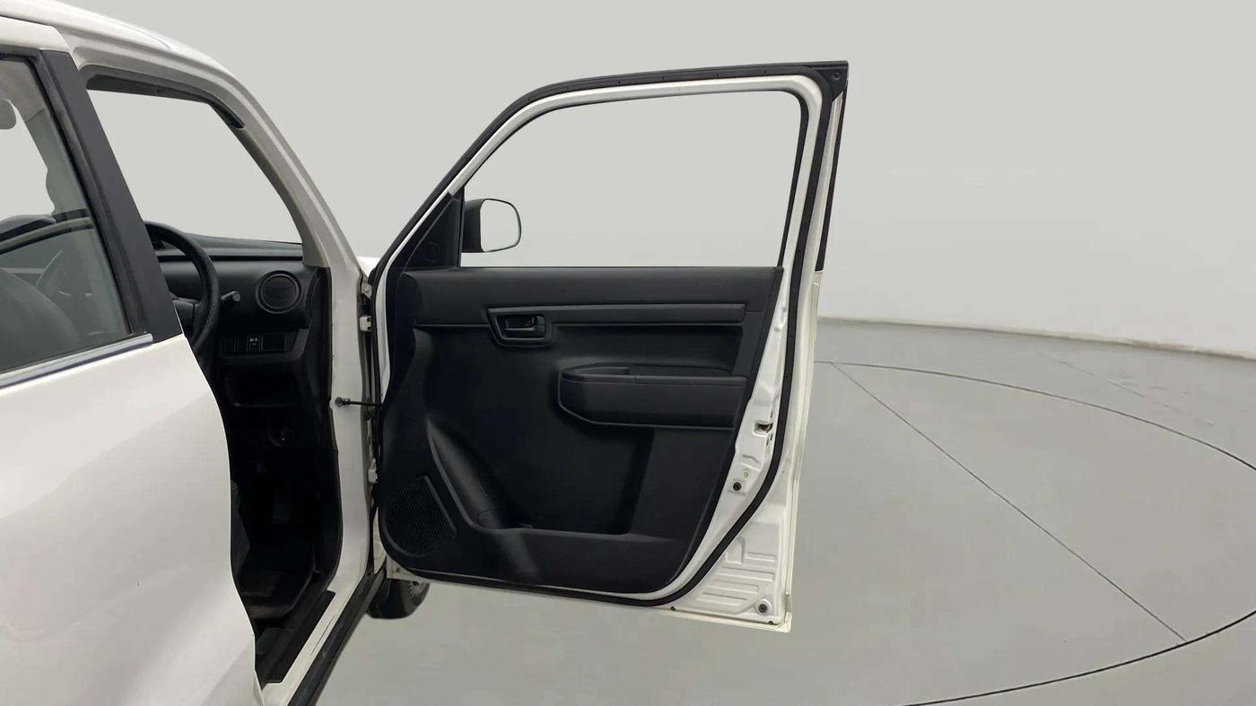 2020 Maruti S PRESSO VXI CNG, CNG, Manual, 34,705 km, RHS Front Door