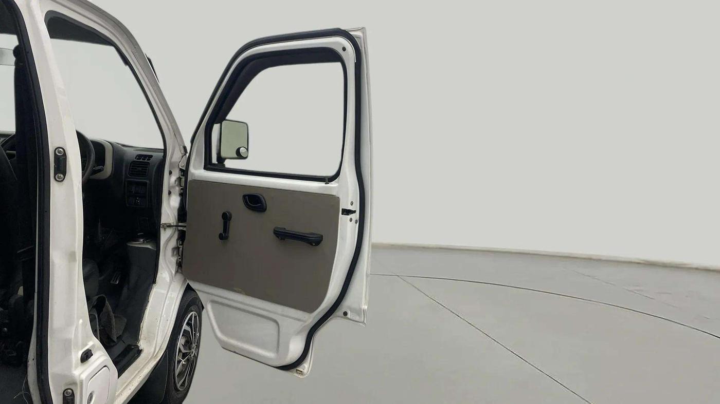2017 Maruti Eeco 5 STR WITH A/C+HTR, Petrol, Manual, 74,196 km, RHS Front Door