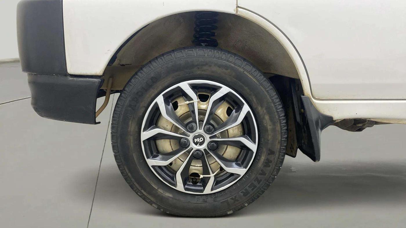 2017 Maruti Eeco 5 STR WITH A/C+HTR, Petrol, Manual, 74,196 km, Left Front Wheel
