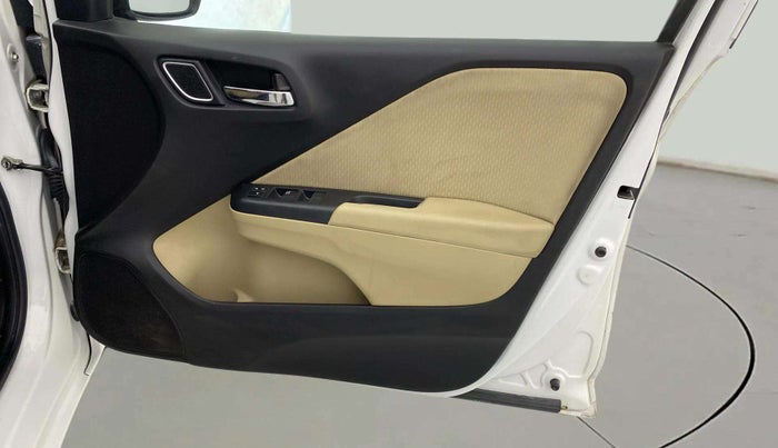 2022 Honda City 1.5L I-VTEC V MT 5TH GEN, Petrol, Manual, 34,392 km, Driver Side Door Panels Control
