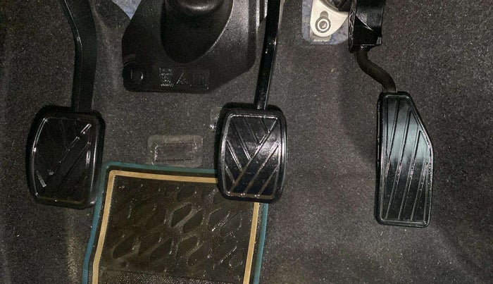 2020 Maruti New Wagon-R LXI CNG 1.0, CNG, Manual, 36,624 km, Pedals