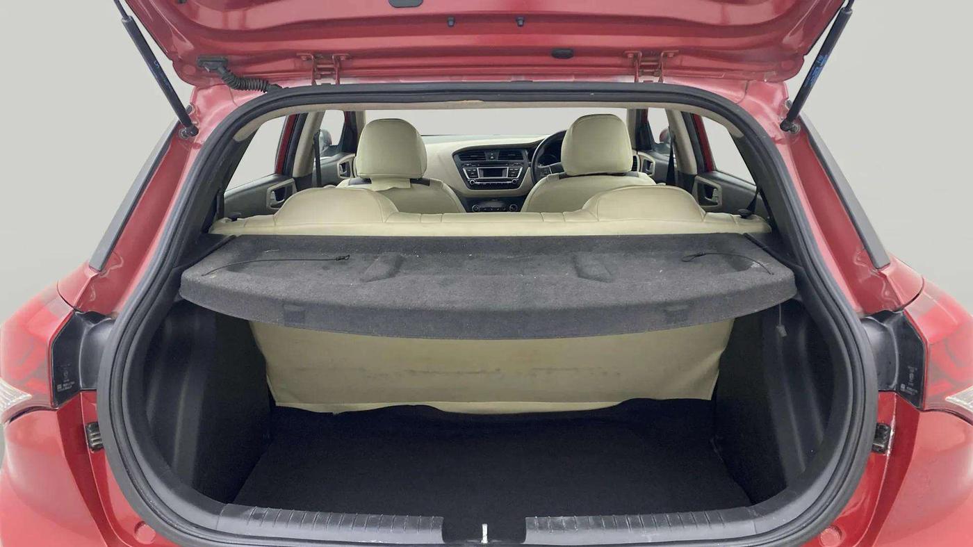 2015 Hyundai Elite i20 SPORTZ 1.2, Petrol, Manual, 52,286 km, Boot Open Zoomed View