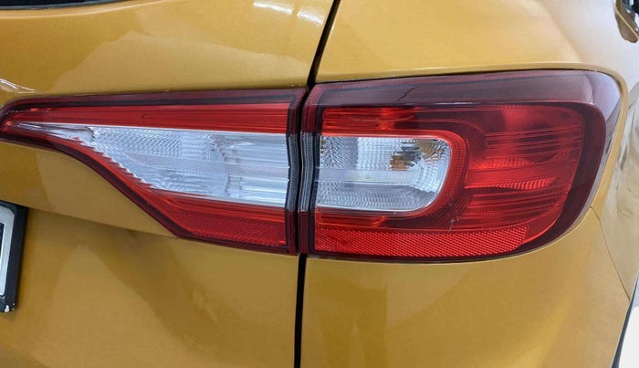 2019 Renault TRIBER RXL MT, Petrol, Manual, 41,048 km, Right tail light - Minor damage