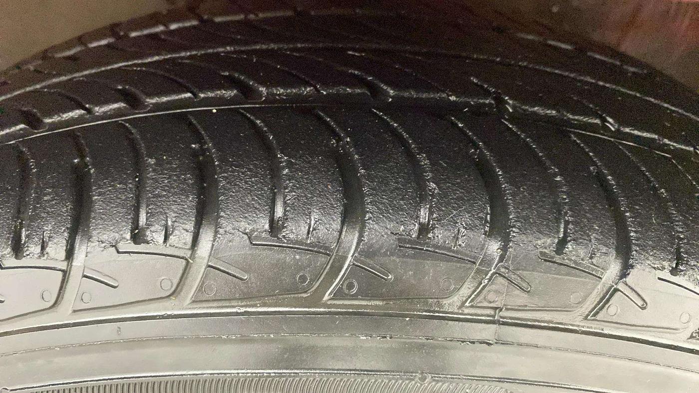 2020 Maruti Celerio ZXI AMT (O), Petrol, Automatic, 18,115 km, Right Front Tyre Tread