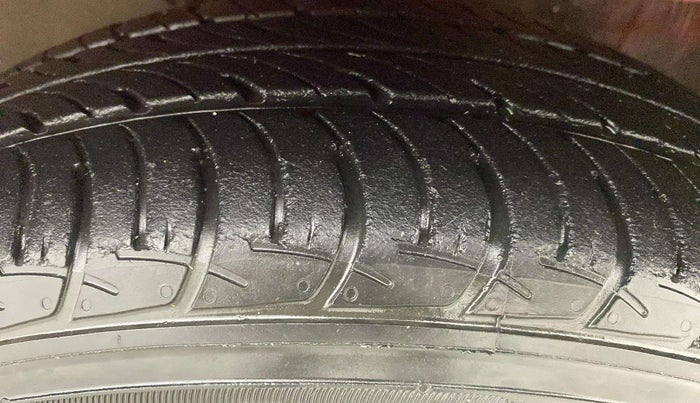 2020 Maruti Celerio ZXI AMT (O), Petrol, Automatic, 18,115 km, Right Front Tyre Tread