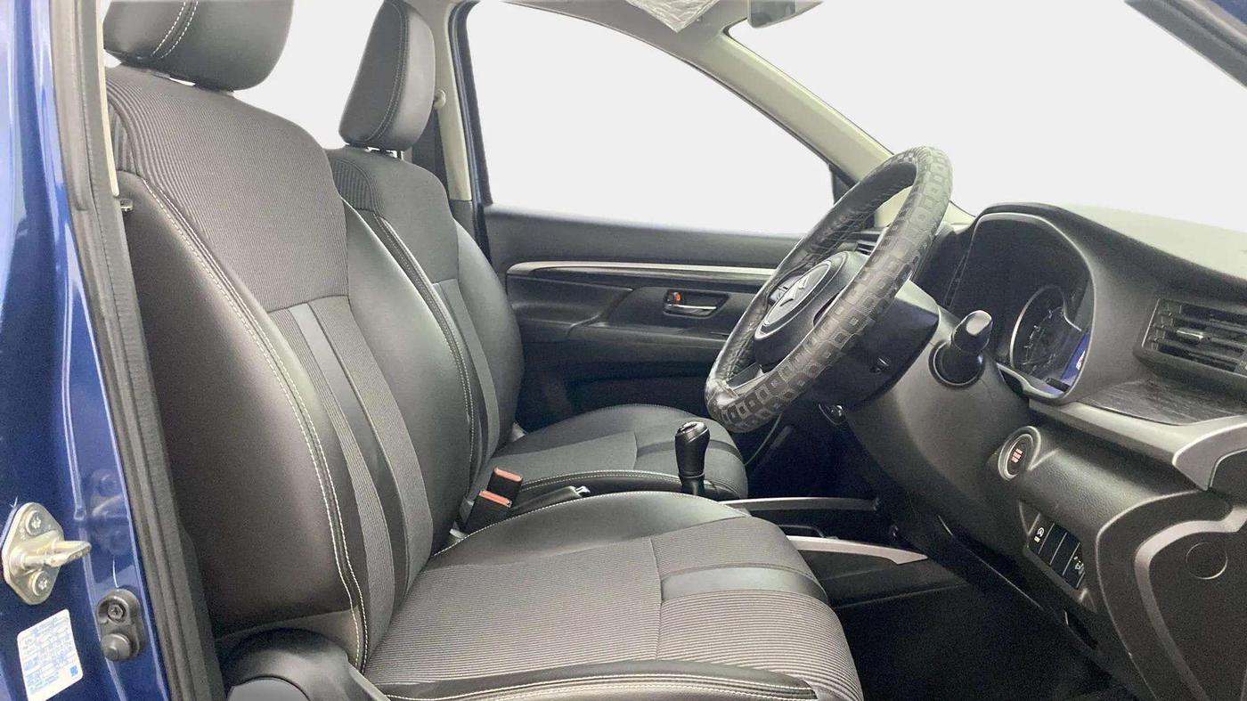 2020 Maruti XL6 ZETA MT, Petrol, Manual, 31,572 km, Right Side Front Door Cabin