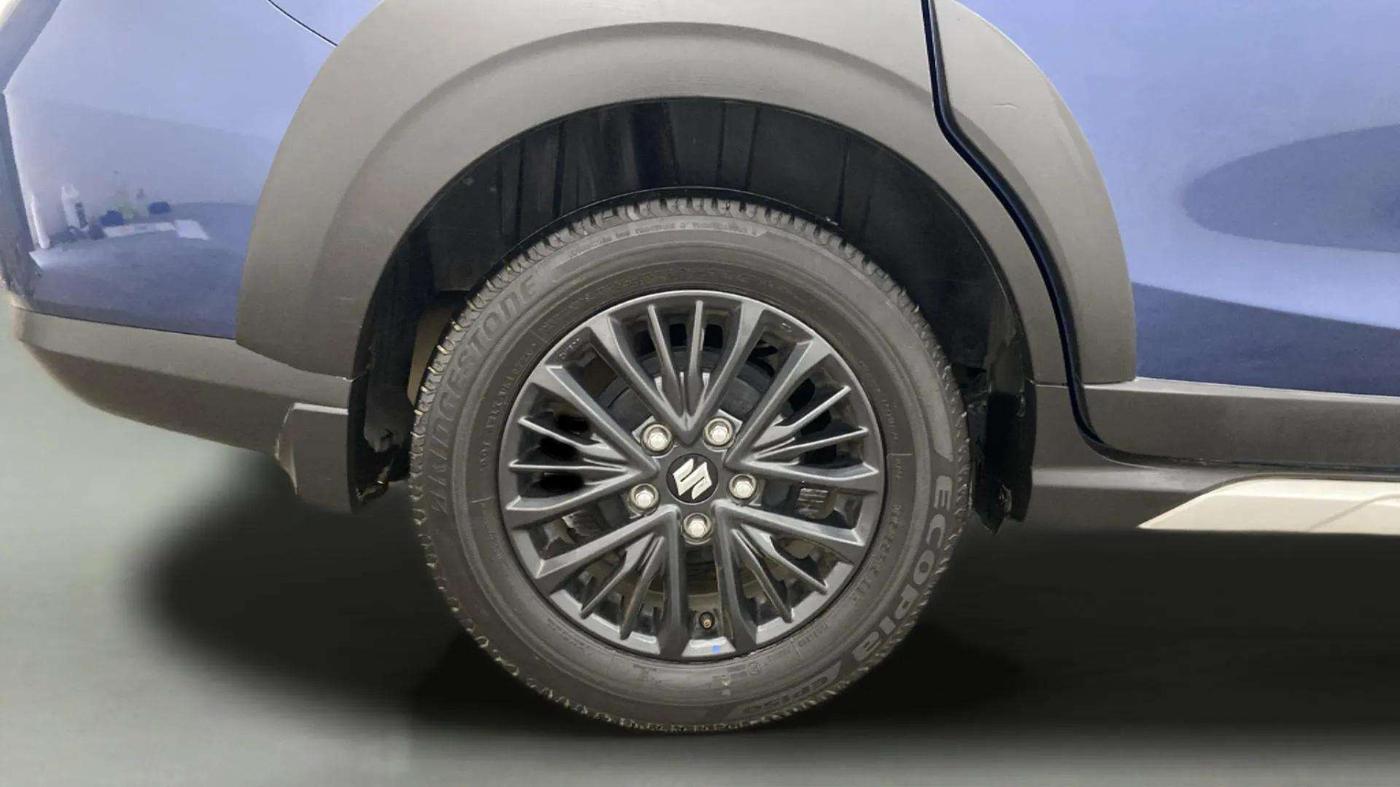 2020 Maruti XL6 ZETA MT, Petrol, Manual, 31,572 km, Right Rear Wheel