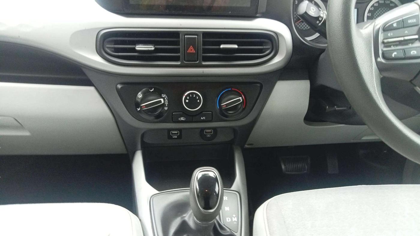 2019 Hyundai GRAND I10 NIOS MAGNA AMT 1.2 KAPPA VTVT, Petrol, Automatic, 28,853 km, Air Conditioner