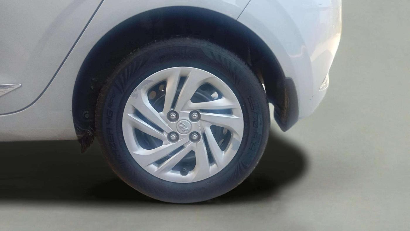 2019 Hyundai GRAND I10 NIOS MAGNA AMT 1.2 KAPPA VTVT, Petrol, Automatic, 28,853 km, Left Rear Wheel