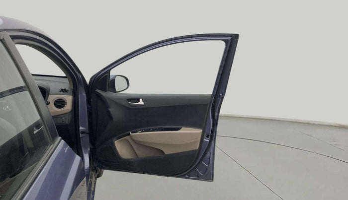 2014 Hyundai Xcent S (O) 1.2, Petrol, Manual, 29,706 km, RHS Front Door