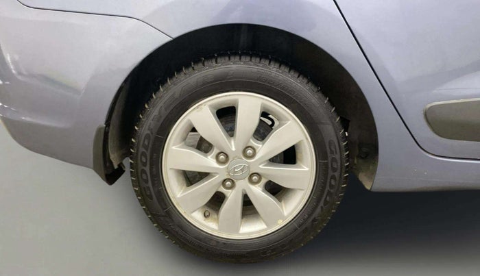 2014 Hyundai Xcent S (O) 1.2, Petrol, Manual, 29,706 km, Right Rear Wheel