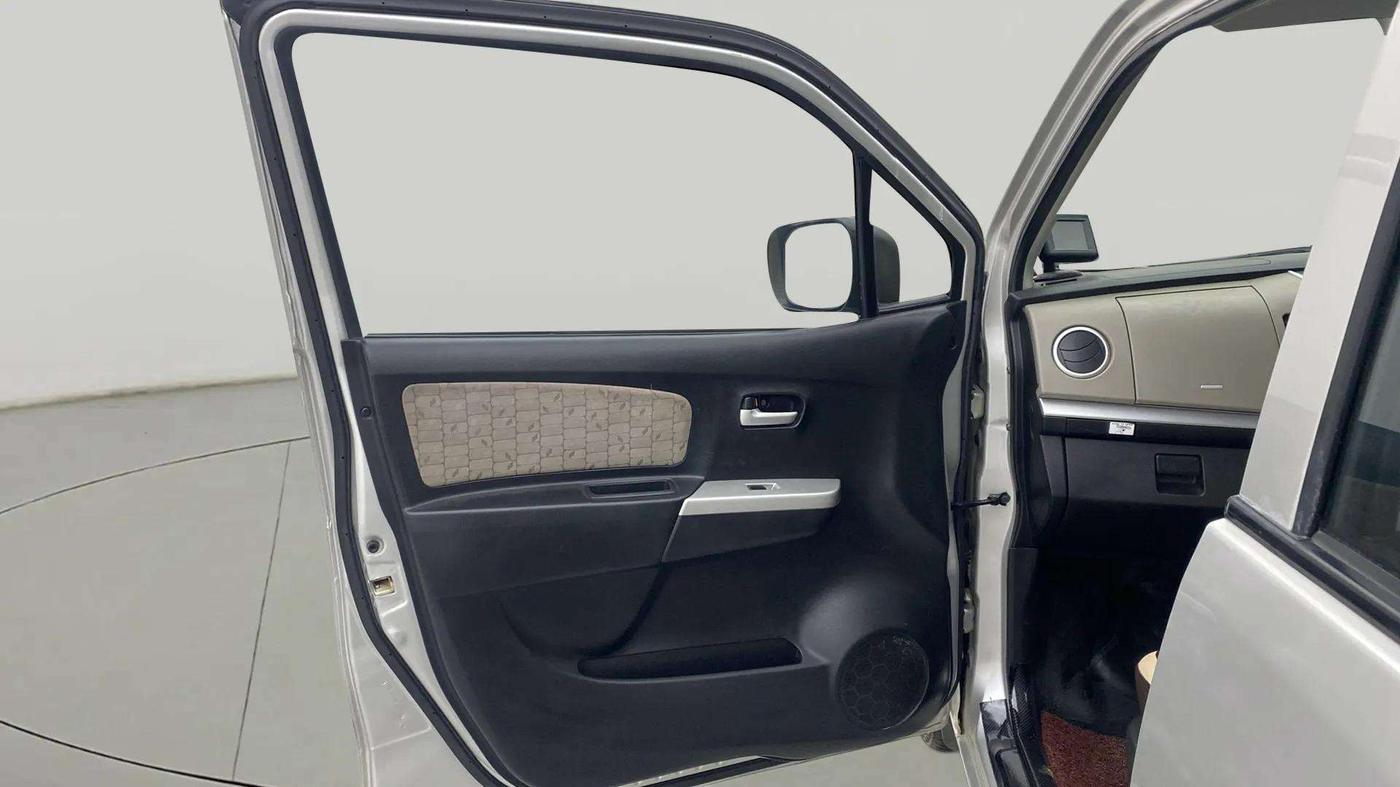 2015 Maruti Wagon R 1.0 VXI, Petrol, Manual, 62,430 km, LHS Front Door