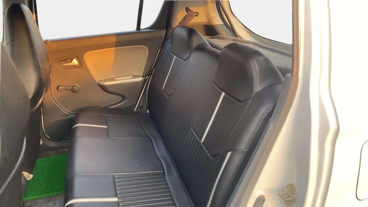 2018 Maruti Alto K10 VXI, Petrol, Manual, 27,214 km, Right Side Rear Door Cabin