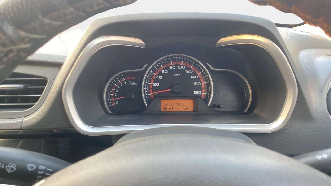 2018 Maruti Alto K10 VXI, Petrol, Manual, 27,214 km, Odometer Image