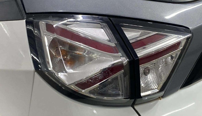 2021 Tata NEXON XZ PLUS PETROL, Petrol, Manual, 33,506 km, Left tail light - Minor scratches