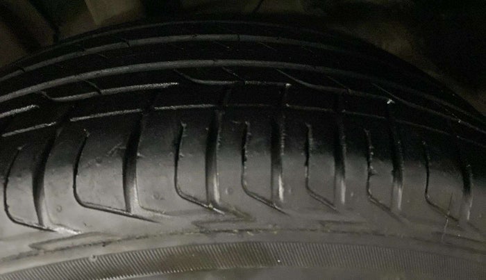 2021 Tata NEXON XZ PLUS PETROL, Petrol, Manual, 33,506 km, Right Front Tyre Tread