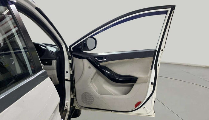 2021 Tata NEXON XZ PLUS PETROL, Petrol, Manual, 33,506 km, RHS Front Door