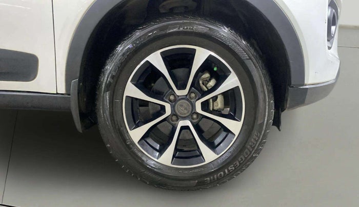 2021 Tata NEXON XZ PLUS PETROL, Petrol, Manual, 33,506 km, Right Front Wheel