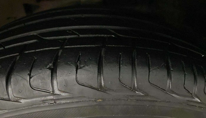 2021 Tata NEXON XZ PLUS PETROL, Petrol, Manual, 33,506 km, Left Front Tyre Tread