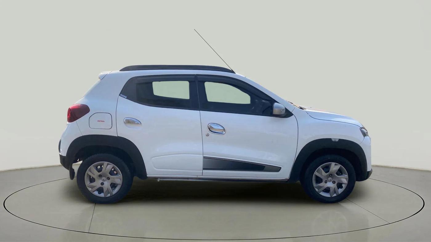 2021 Renault Kwid RXT 1.0 (O), Petrol, Manual, 43,854 km, Right Side View
