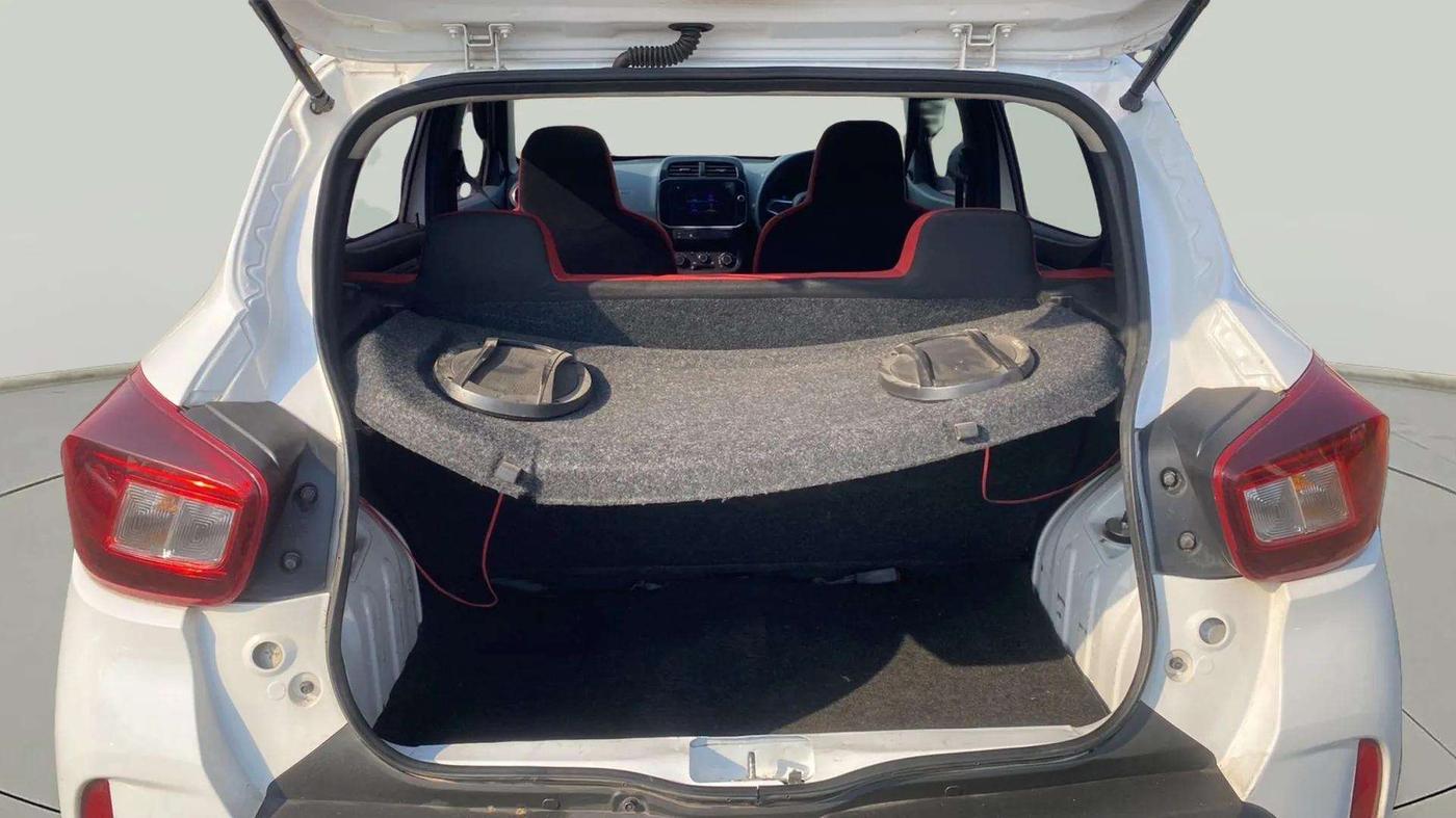 2021 Renault Kwid RXT 1.0 (O), Petrol, Manual, 43,854 km, Boot Inside