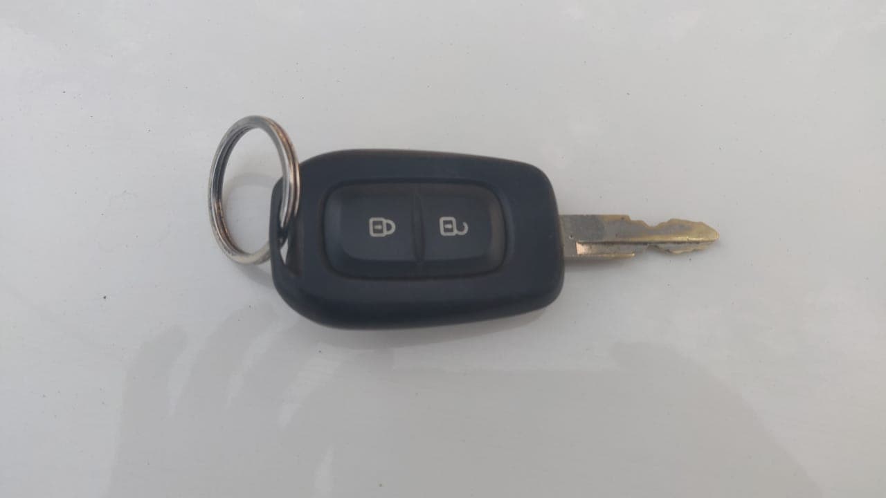 2021 Renault Kwid RXT 1.0 (O), Petrol, Manual, 43,854 km, Key Close Up