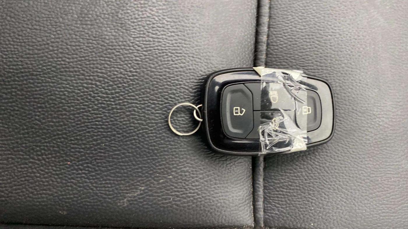2021 Tata ALTROZ XT PETROL, Petrol, Manual, 19,093 km, Key Close Up