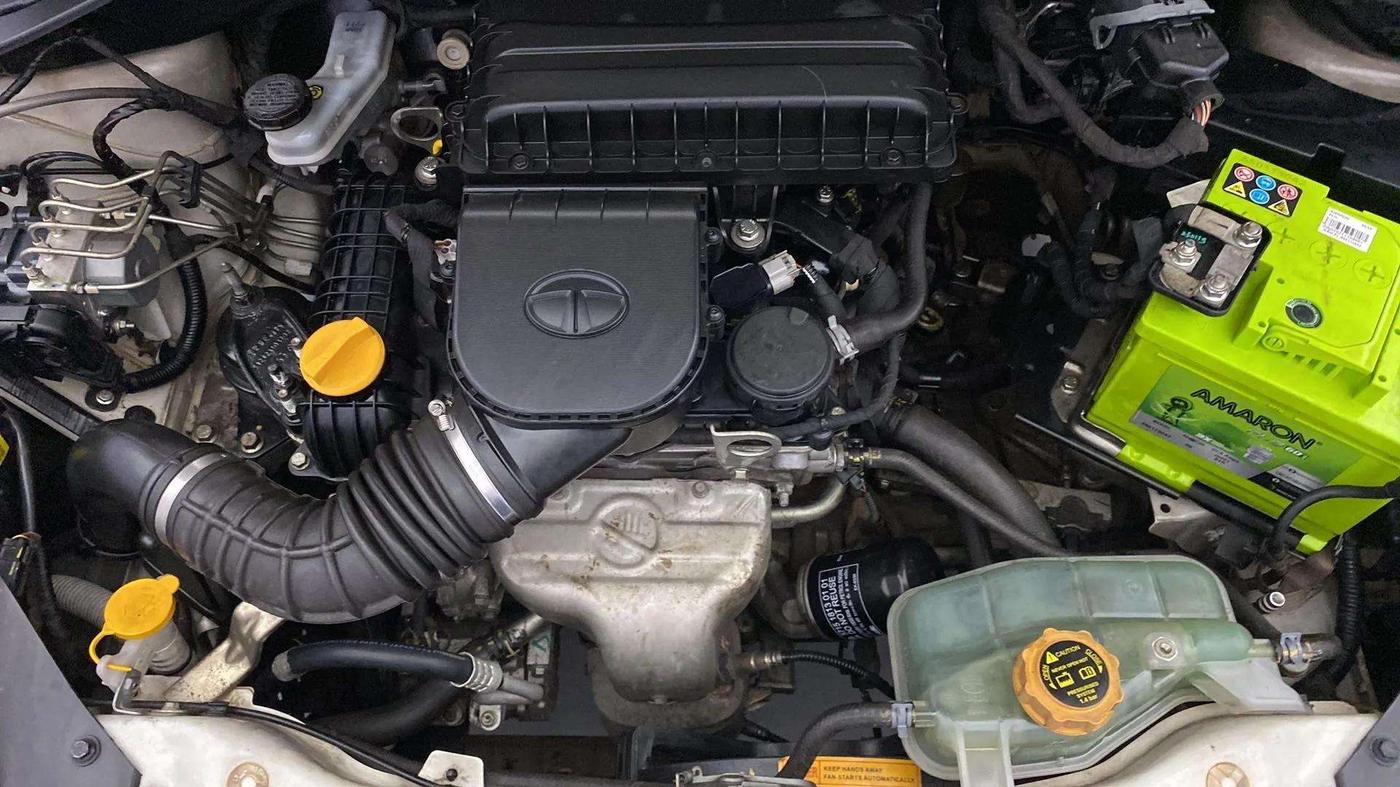 2019 Tata Tiago XZ PETROL, Petrol, Manual, 69,850 km, Open Bonet