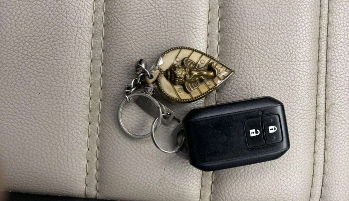 2021 Maruti Swift ZXI, Petrol, Manual, 39,676 km, Key Close Up