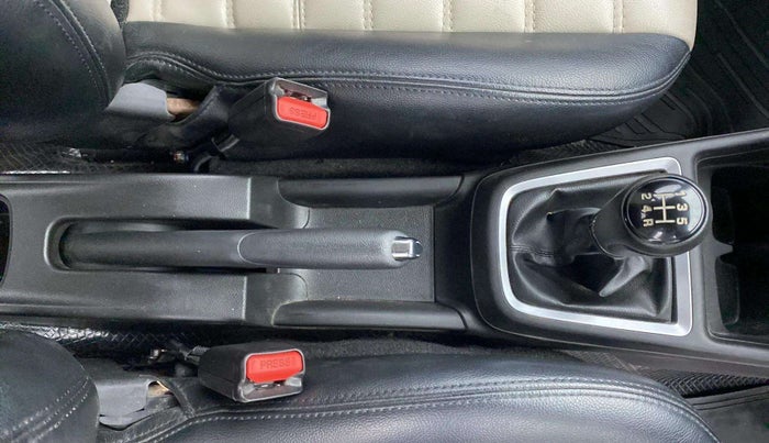 2021 Maruti Swift ZXI, Petrol, Manual, 39,676 km, Gear Lever