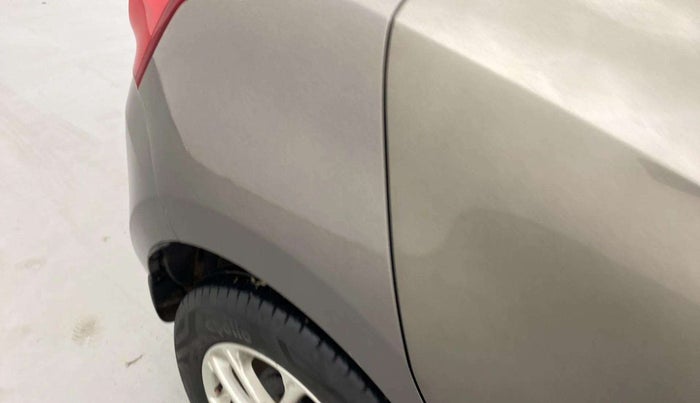 2021 Maruti Swift ZXI, Petrol, Manual, 39,676 km, Right quarter panel - Minor scratches