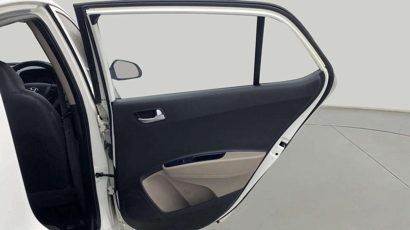 2014 Hyundai Grand i10 ASTA AT 1.2 KAPPA VTVT, Petrol, Automatic, 53,073 km, RHS Rear Door