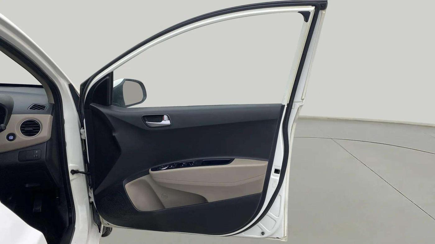 2014 Hyundai Grand i10 ASTA AT 1.2 KAPPA VTVT, Petrol, Automatic, 53,073 km, RHS Front Door