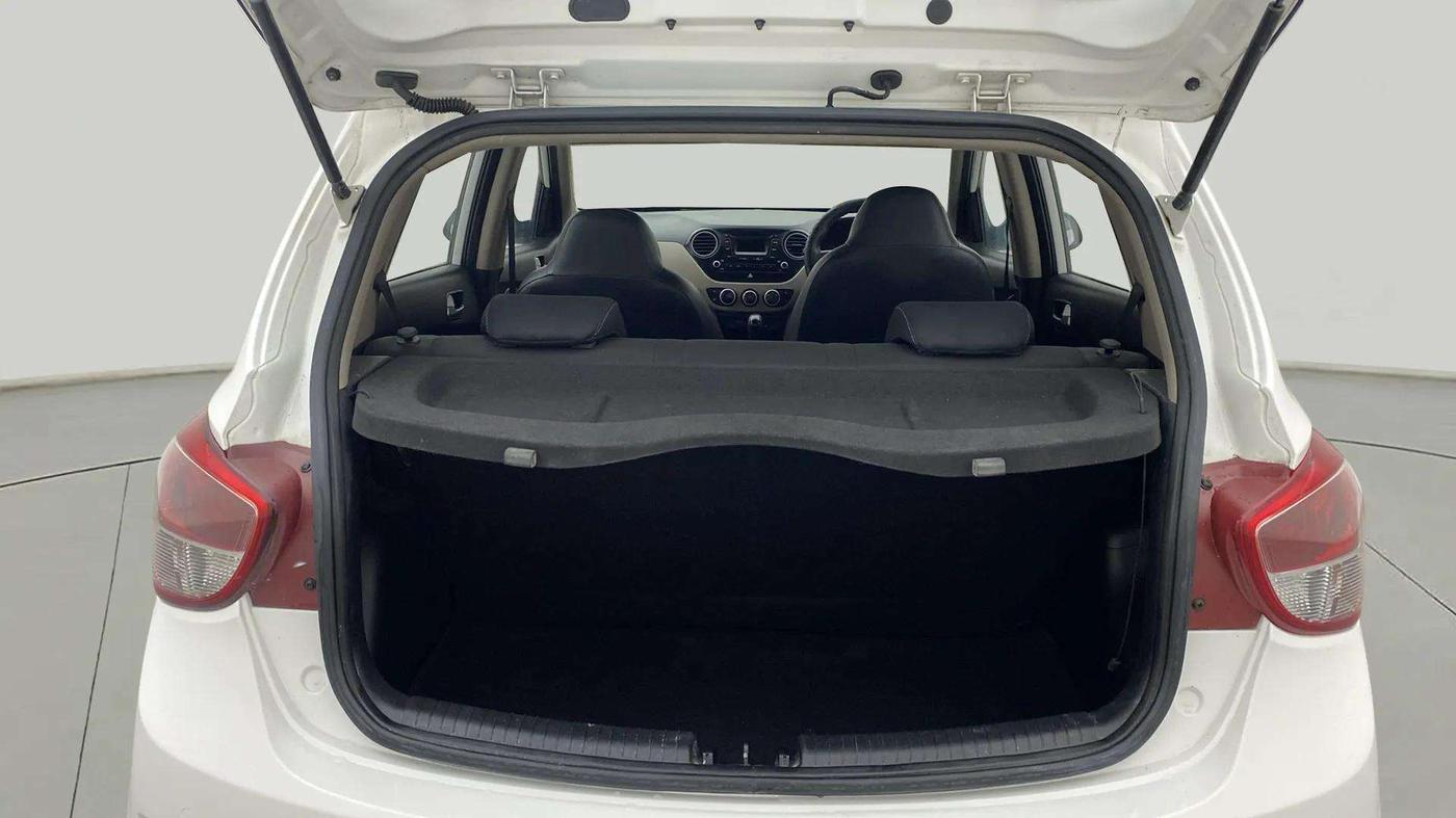 2014 Hyundai Grand i10 ASTA AT 1.2 KAPPA VTVT, Petrol, Automatic, 53,073 km, Boot Inside