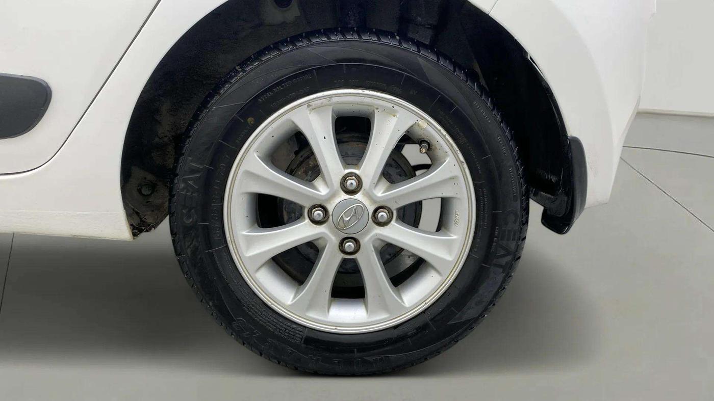 2014 Hyundai Grand i10 ASTA AT 1.2 KAPPA VTVT, Petrol, Automatic, 53,073 km, Left Rear Wheel