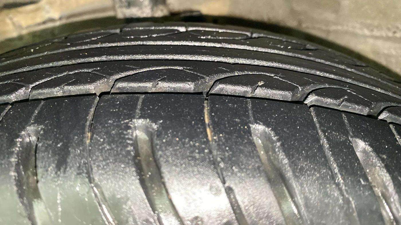 2014 Hyundai Grand i10 ASTA AT 1.2 KAPPA VTVT, Petrol, Automatic, 53,073 km, Left Front Tyre Tread