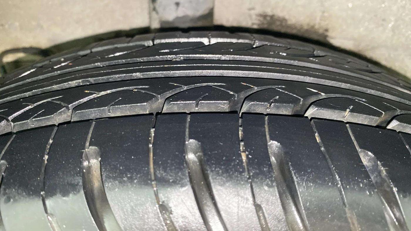 2014 Hyundai Grand i10 ASTA AT 1.2 KAPPA VTVT, Petrol, Automatic, 53,073 km, Right Rear Tyre Tread