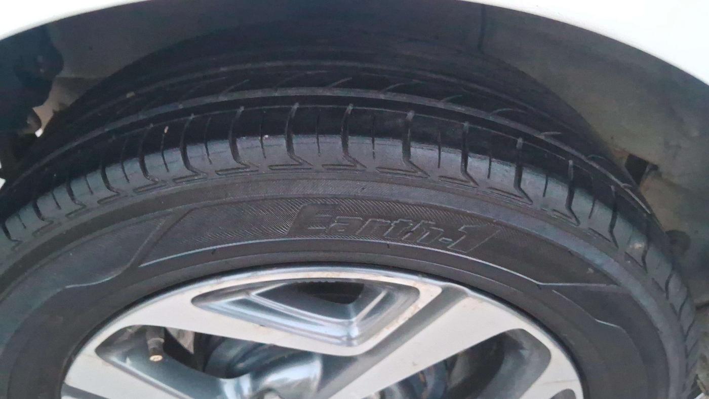 2020 Hyundai AURA SX 1.2, CNG, Manual, 86,199 km, Left Rear Tyre Tread