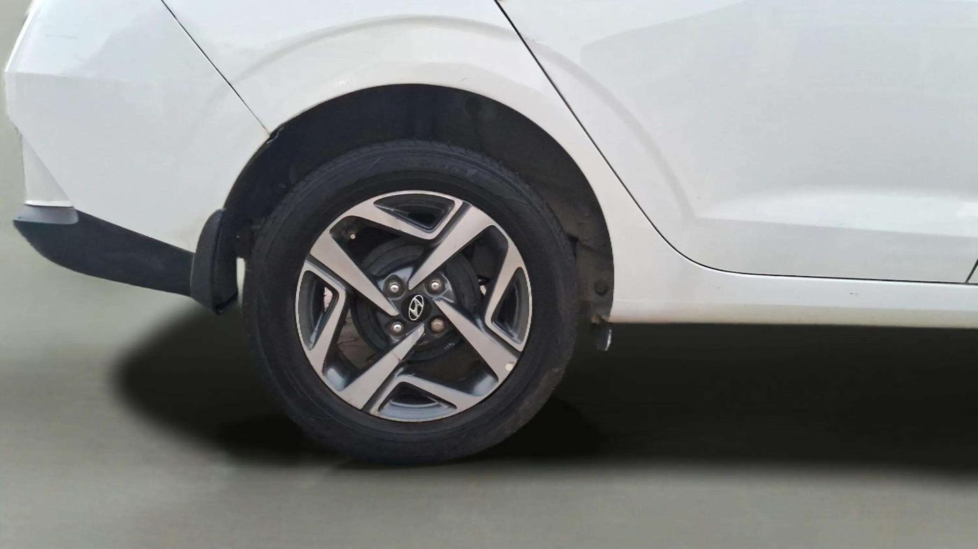 2020 Hyundai AURA SX 1.2, CNG, Manual, 86,199 km, Right Rear Wheel
