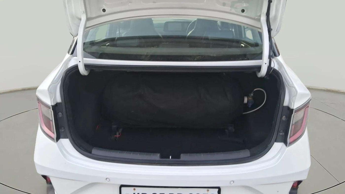 2020 Hyundai AURA SX 1.2, CNG, Manual, 86,199 km, Boot Inside