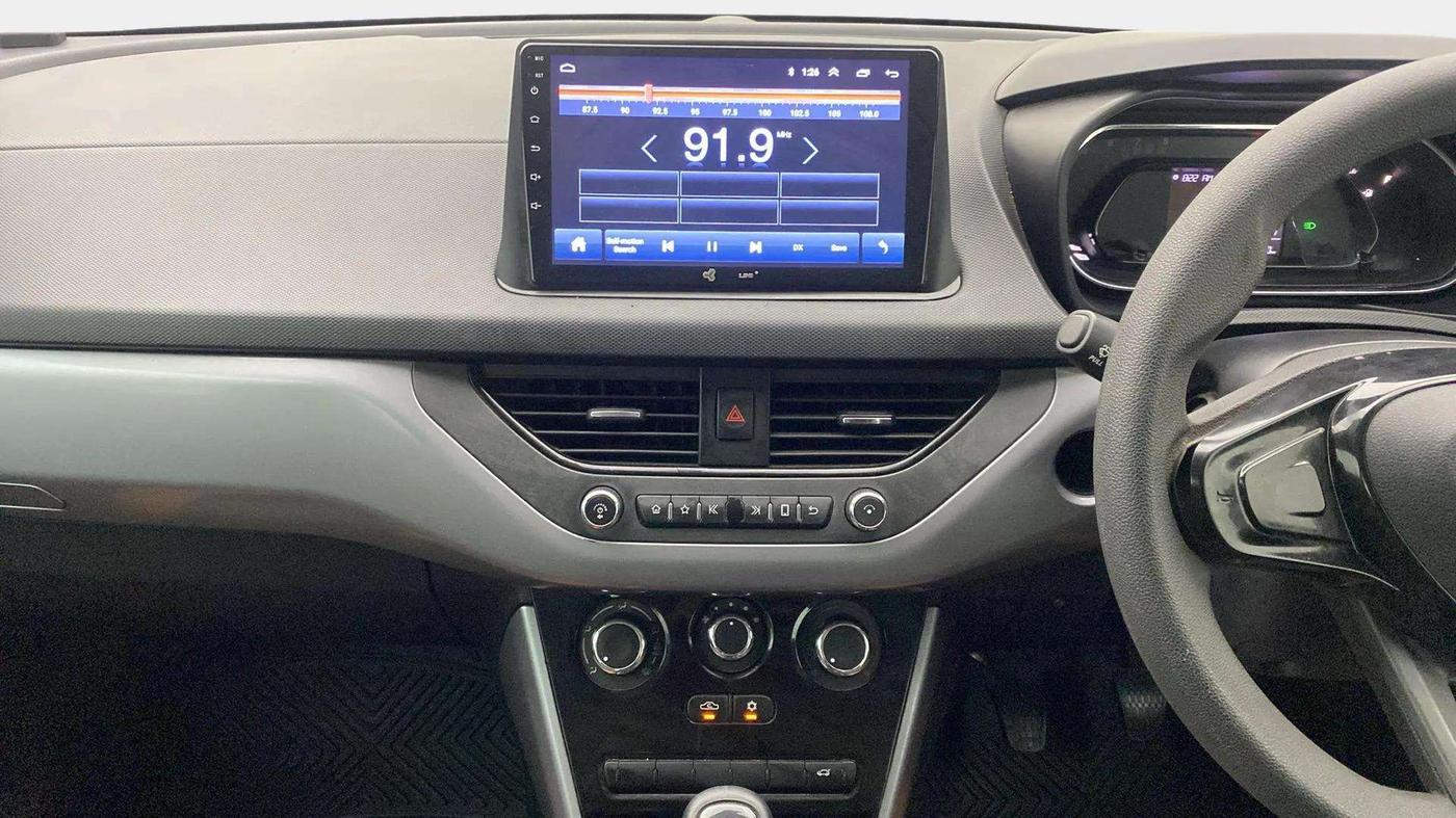 2020 Tata NEXON XM PETROL, Petrol, Manual, 69,802 km, Air Conditioner