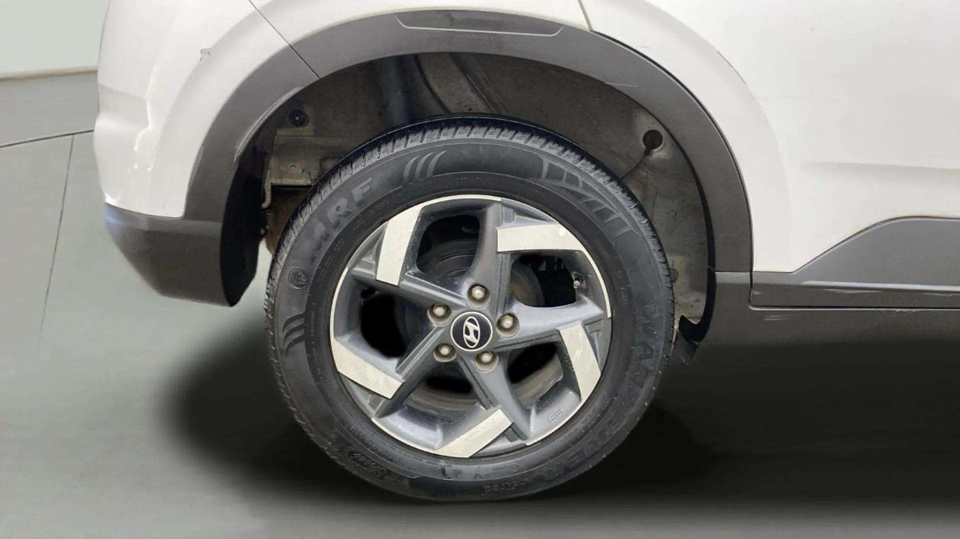 2019 Hyundai VENUE SX 1.0 (O) TURBO, Petrol, Manual, 37,145 km, Right Rear Wheel