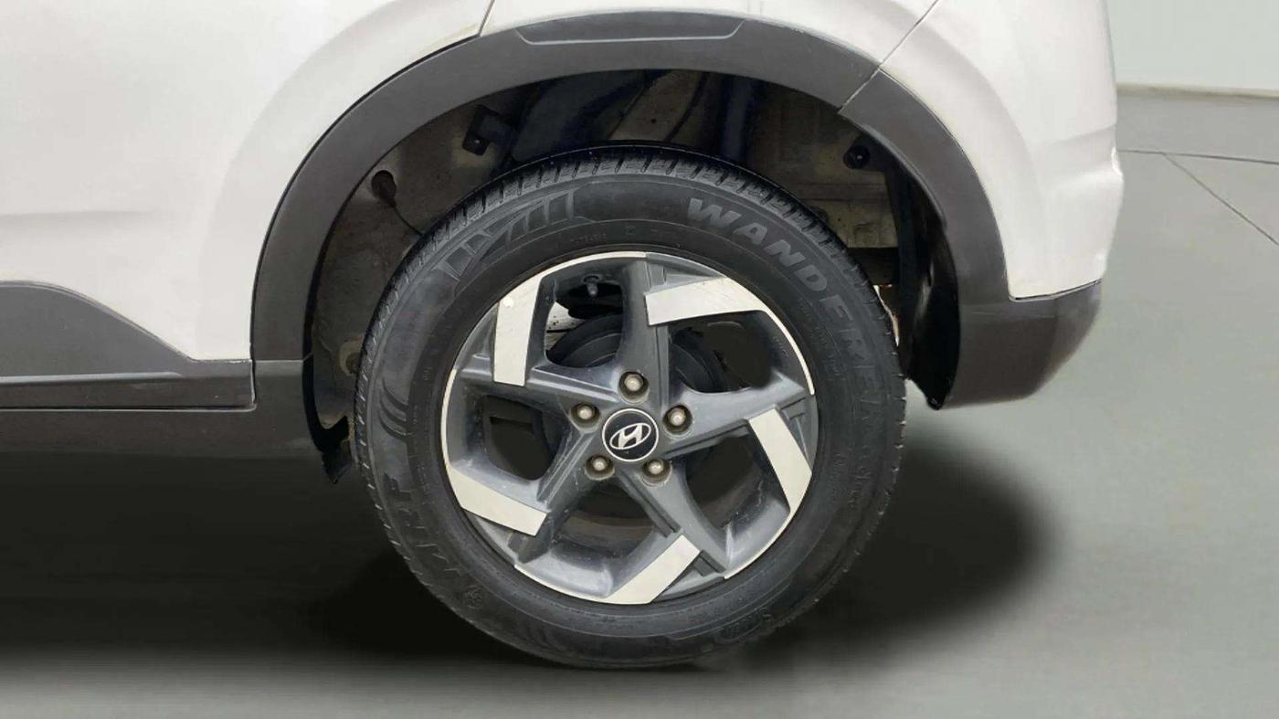 2019 Hyundai VENUE SX 1.0 (O) TURBO, Petrol, Manual, 37,145 km, Left Rear Wheel