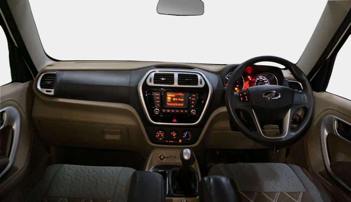 2016 Mahindra TUV300 T8, Diesel, Manual, 45,428 km, Dashboard