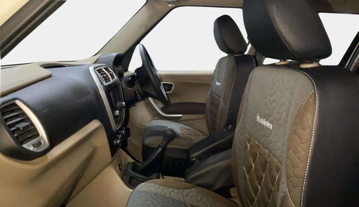 2016 Mahindra TUV300 T8, Diesel, Manual, 45,428 km, Right Side Front Door Cabin